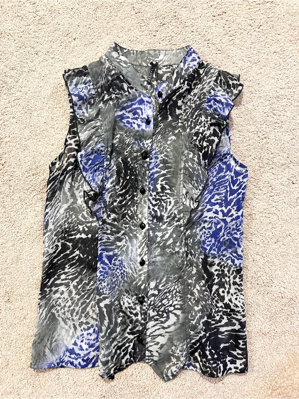 M Sleeveless Ruffle Button-Front Top in Black, Gray & Blue